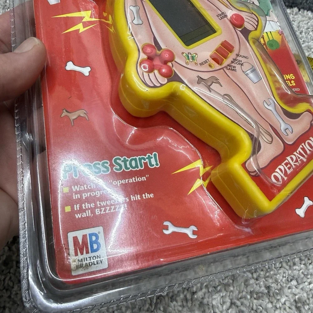 vintage hasbro hand held electronic operation game‎ 49003 1998